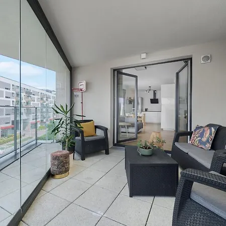Spacious Apartment With Balcony Near The Slavic Hill Wroclaw By Renters Prestige Exterior photo