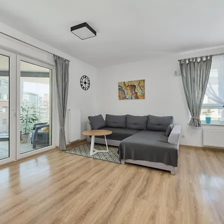 Spacious Apartment With Balcony Near The Slavic Hill Wroclaw By Renters Prestige Exterior photo