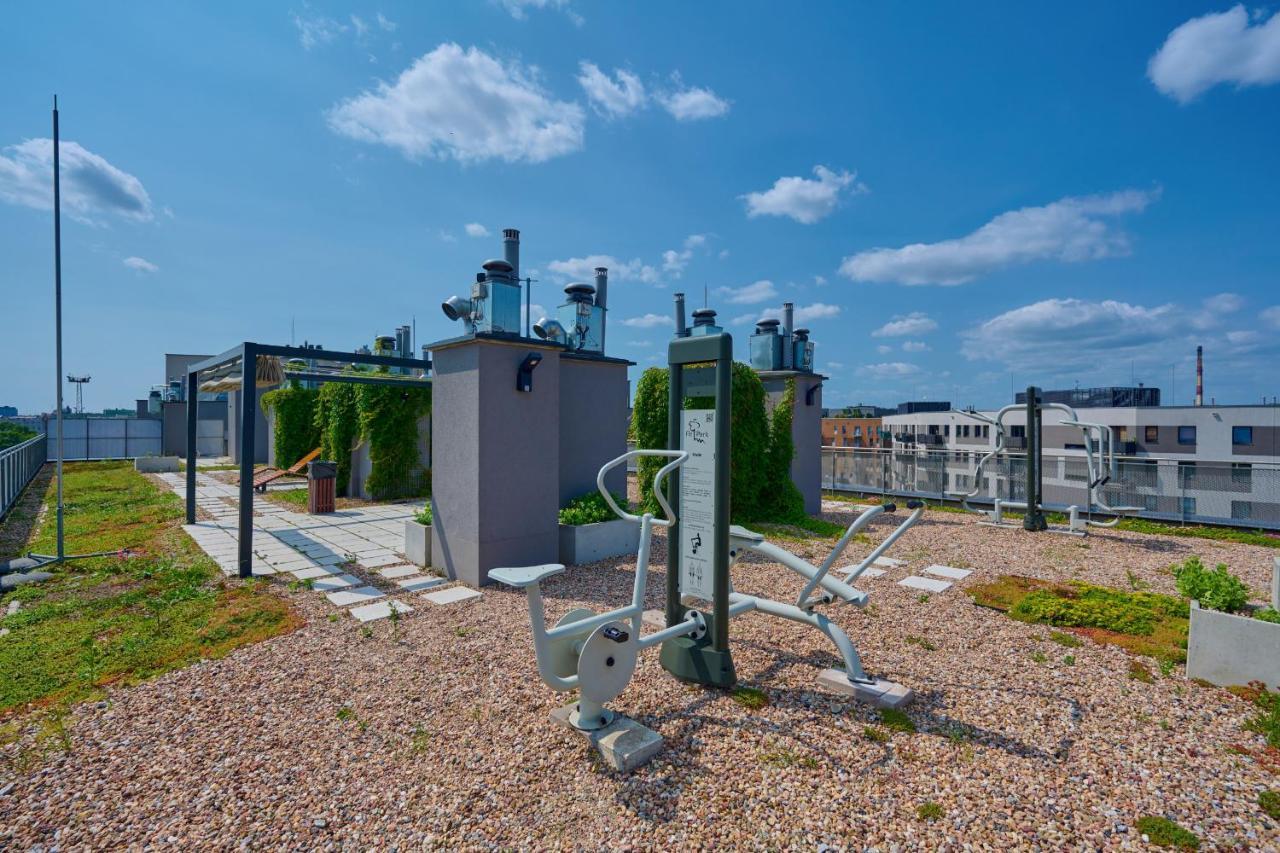 Spacious With Balcony Near The Slavic Hill By Renters Prestige *