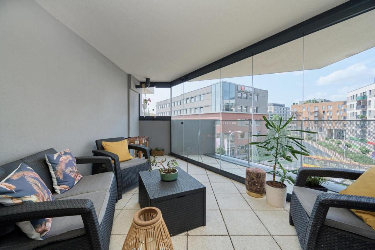 Spacious With Balcony Near The Slavic Hill By Renters Prestige * Wroclaw